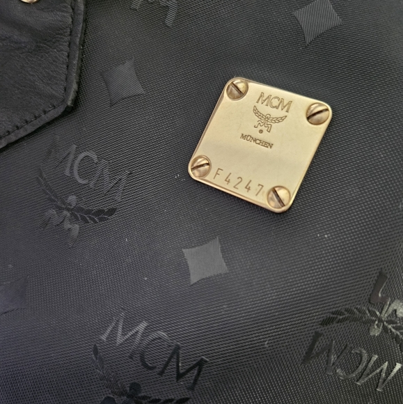 💥Authentic COA💥 MCM Visetos w/unbranded strap!! - Picture 3 of 13